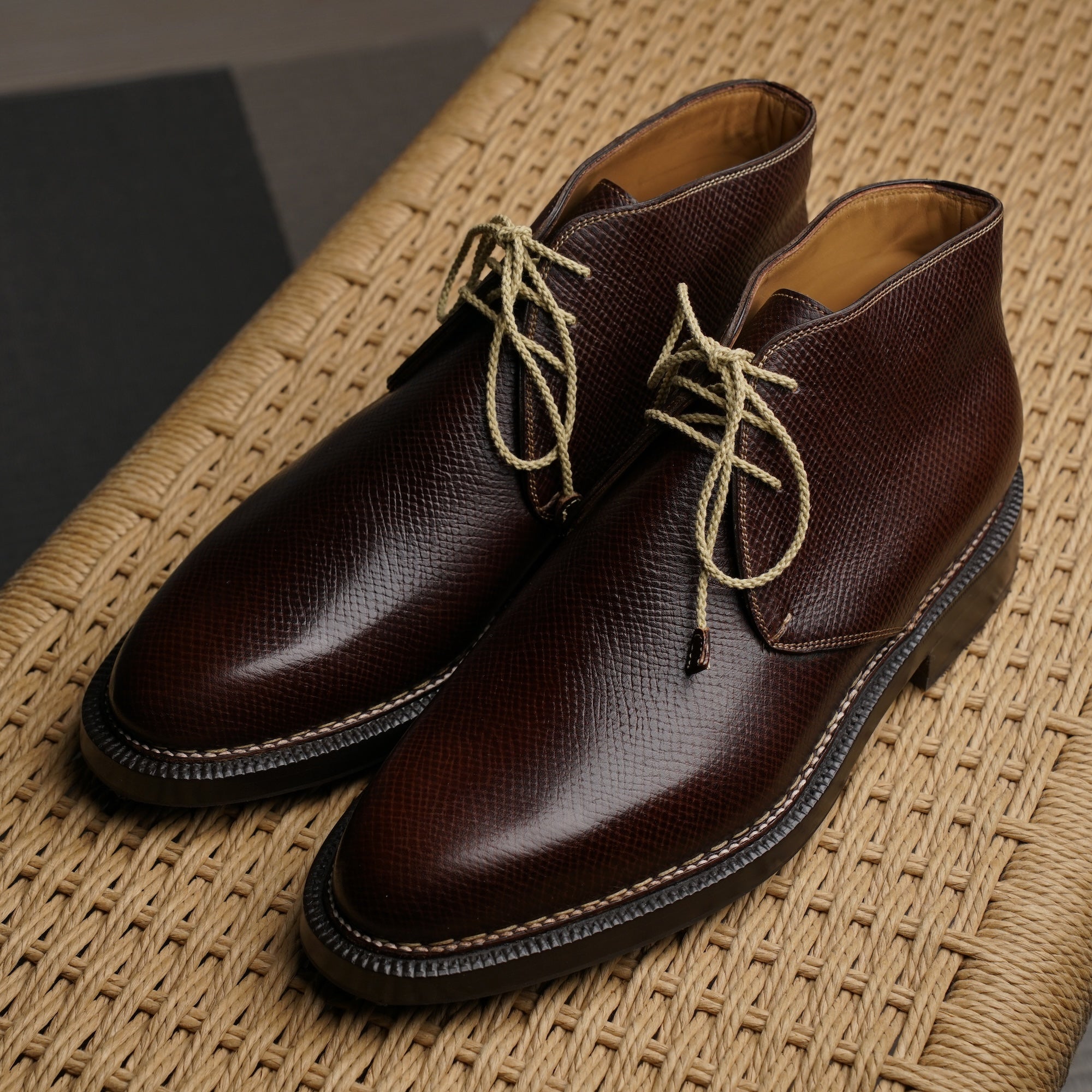 Style 3722 - Saddle Brown Hatchgrain